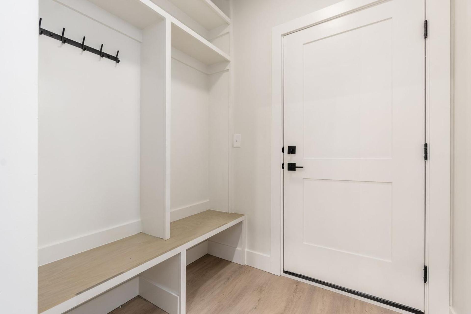 Stylish 4br In Merion Village Pd *
