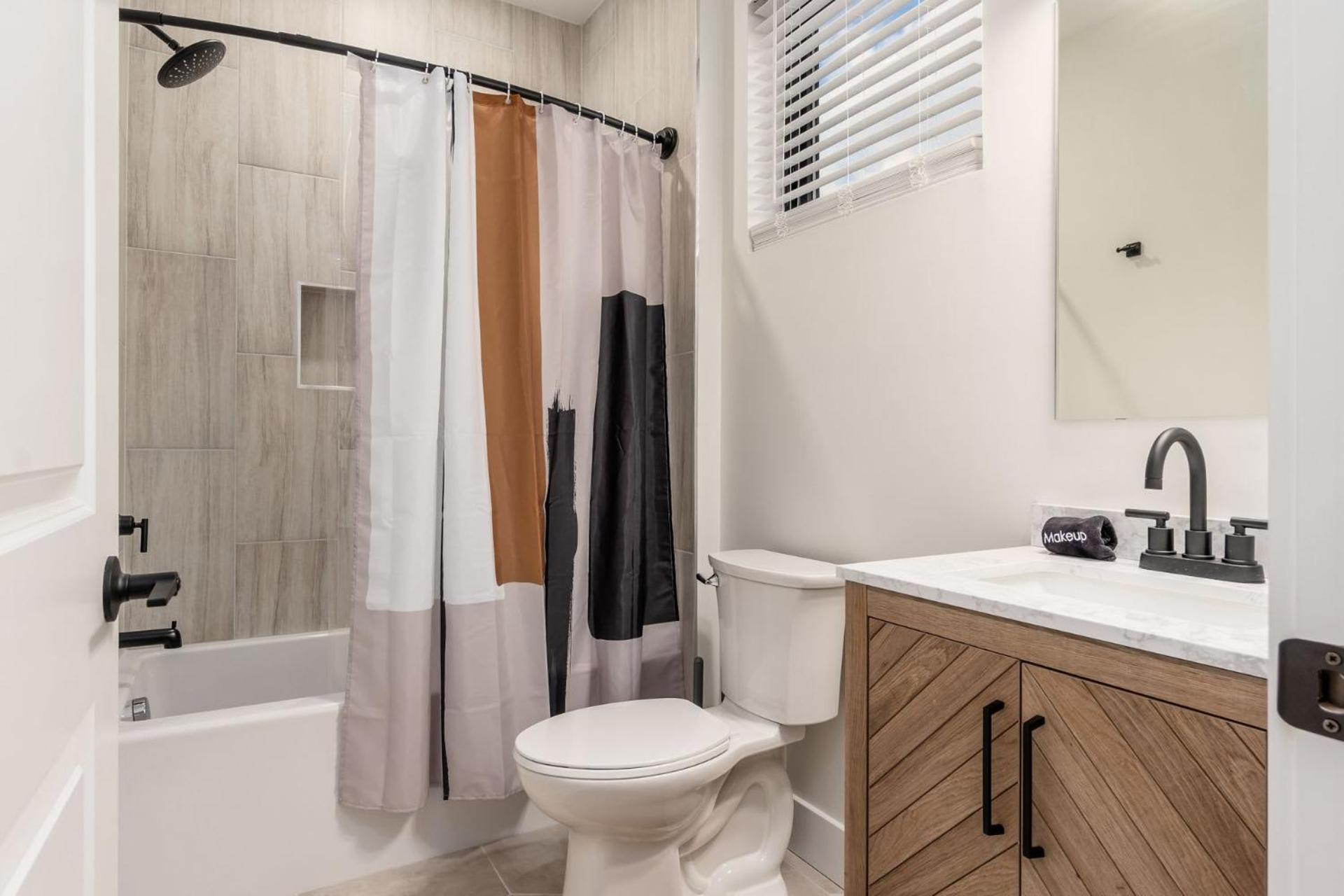 Stylish 4br In Merion Village Pd Columbus